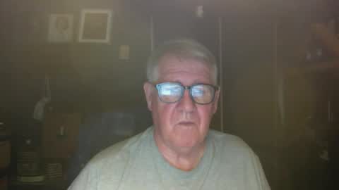 Snapshot of bigbeerdrinker1 chatting on 30, 4, 2026 bigbeerdrinker online show from 30, 4, 2026