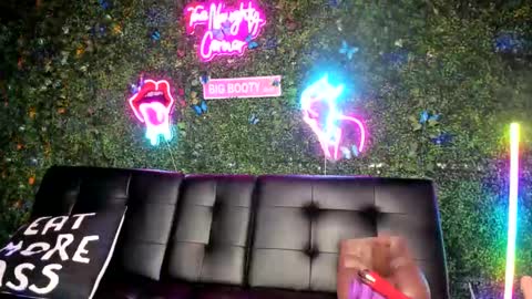 Snapshot of bigbuttsarena chatting on 20, 12, 2024 bigbuttsarena online show from 20, 12, 2024