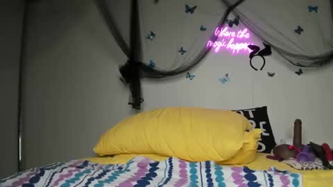 Snapshot of bigbuttsarena chatting on 12, 2, 2025 bigbuttsarena online show from 12, 2, 2025