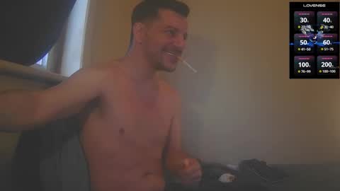 Jon - Im Straight online show from 4, 2, 2026