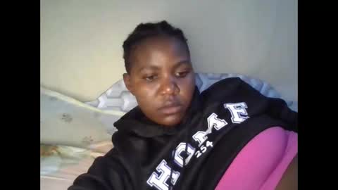 Snapshot of bigclit030 chatting on 17, 5, 2026 bigclit030 online show from 17, 5, 2026