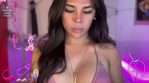 Snapshot of bigcockamanda23 chatting on 8, 1, 2025 queen amanda online show from 8, 1, 2025