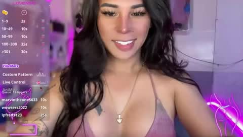 Snapshot of bigcockamanda23 chatting on 5, 10, 2025 queen amanda online show from 5, 10, 2025