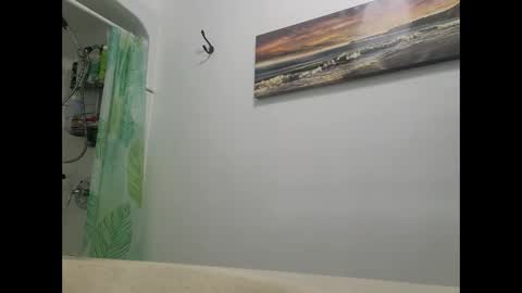 Snapshot of bigcumcanada chatting on 15, 12, 2025 bg online show from 15, 12, 2025