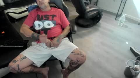 bigdickpiercedtattoos online show from 13, 9, 2025