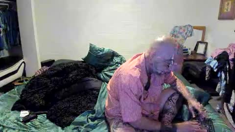 bigdickpiercedtattoos online show from 21, 10, 2025