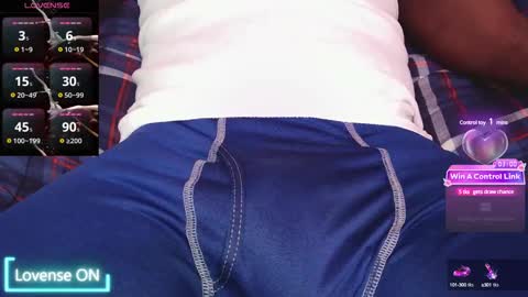 Snapshot of bigdikfreak chatting on 12, 3, 2025 BigDickFreak online show from 12, 3, 2025