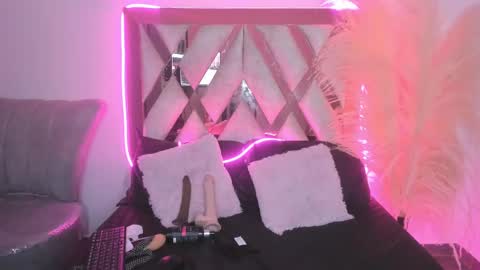 Lucy and Fred online show from 23, 2, 2025