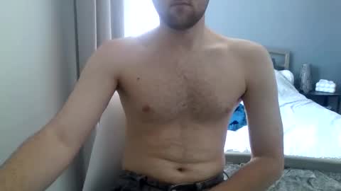 Snapshot of biggbaguette1 chatting on 17, 5, 2026 biggbaguette1 online show from 17, 5, 2026