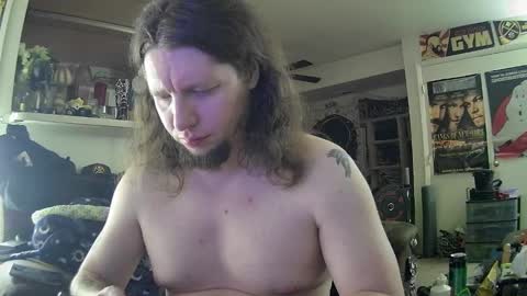 biggerisbetter21 online show from 30, 1, 2025