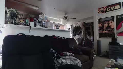 biggerisbetter21 online show from 19, 12, 2025