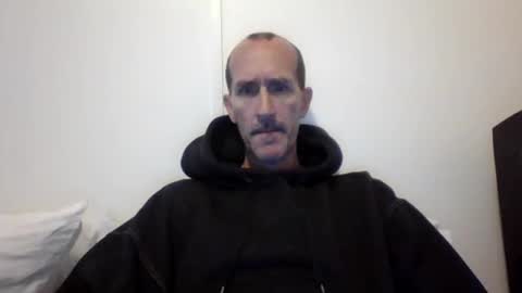 Snapshot of bighugemouthful chatting on 29, 9, 2025 Chaz online show from 29, 9, 2025