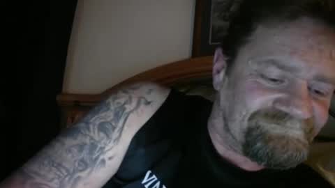 Snapshot of bigload1972 chatting on 15, 10, 2025 bigload1972 online show from 15, 10, 2025