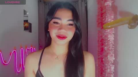 kiaaannaaaa online show from 17, 4, 2026