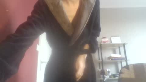 Snapshot of bignlouis chatting on 24, 2, 2025 Nicolas online show from 24, 2, 2025