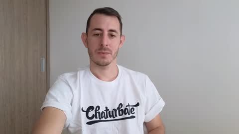 Snapshot of bigonehott chatting on 16, 10, 2025       online show from 16, 10, 2025