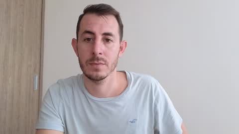 Snapshot of bigonehott chatting on 23, 10, 2025       online show from 23, 10, 2025