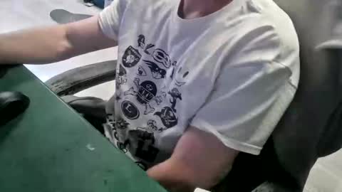 Snapshot of bigpeepdude chatting on 7, 6, 2026 bigpeepdude online show from 7, 6, 2026