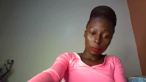 Snapshot of bigpussy_girl chatting on 4, 1, 2025 abi online show from 4, 1, 2025