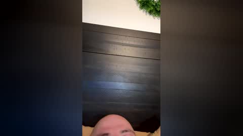 Snapshot of bigred2026 chatting on 1, 4, 2026 bigred2026 online show from 1, 4, 2026