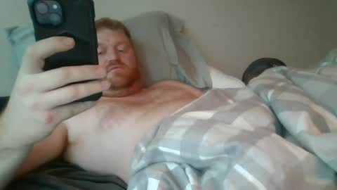 Snapshot of bigred92899 chatting on 4, 10, 2025 bigred92899 online show from 4, 10, 2025