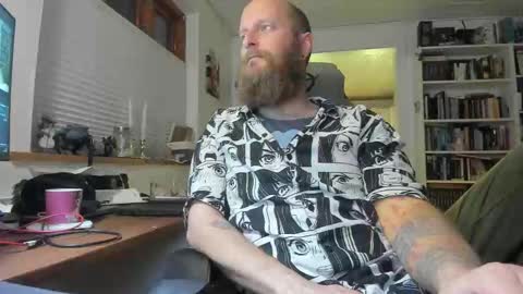 Beardo online show from 12, 9, 2025