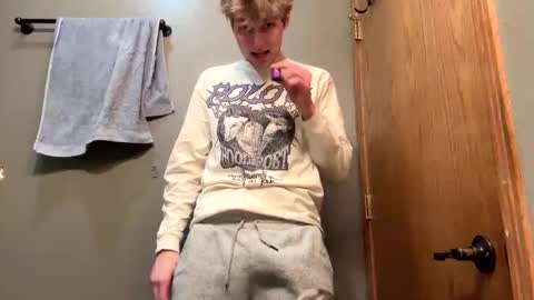 bigskinnyboyshh online show from 10, 12, 2024