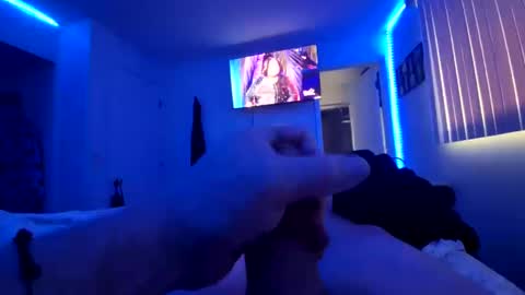 Snapshot of bigsmilekyle chatting on 16, 2, 2025 bigsmilekyle online show from 16, 2, 2025