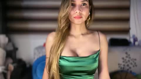 Yna     online show from 7, 11, 2025