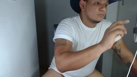 Snapshot of bigthick_blackcock chatting on 27, 11, 2025 MANUEL online show from 27, 11, 2025