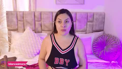   online show from 19, 10, 2025