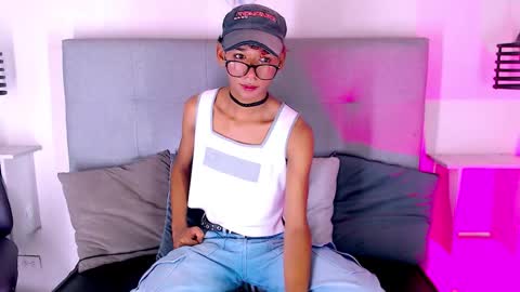 Snapshot of billie_turner_ chatting on 23, 9, 2025 B-I-L-L-I-E 3 online show from 23, 9, 2025