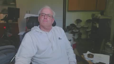 Snapshot of billp750876 chatting on 1, 6, 2026 billp750876 online show from 1, 6, 2026