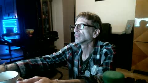 Snapshot of billy1164m chatting on 4, 7, 2026 billy online show from 4, 7, 2026