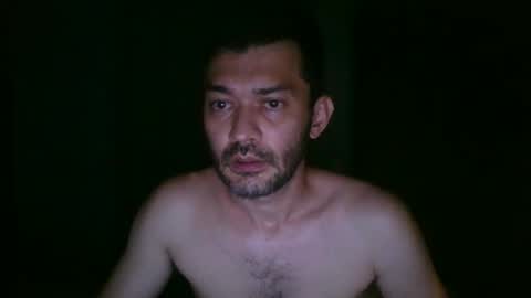 Snapshot of binhodm1 chatting on 27, 11, 2025 binhodm1 online show from 27, 11, 2025