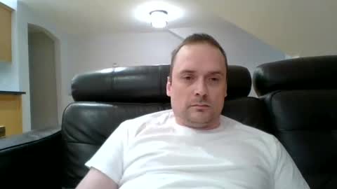 bird8888 online show from 8, 10, 2025