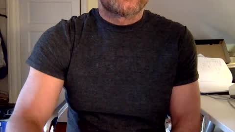 Snapshot of bisonbar chatting on 7, 2, 2025 BisonBar online show from 7, 2, 2025