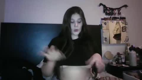 bitchesinthebasement online show from 17, 5, 2026