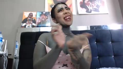 karenth soto online show from 21, 12, 2024