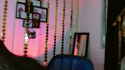 Snapshot of black_lady_05 chatting on 23, 2, 2025 millie online show from 23, 2, 2025