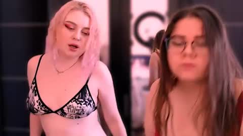 Snapshot of black_neon chatting on 15, 6, 2026 Sasha and Bella online show from 15, 6, 2026