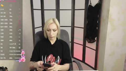 Emily online show from 23, 4, 2026