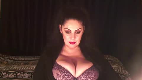 Snapshot of black_pearls chatting on 11, 2, 2025 Sarah online show from 11, 2, 2025