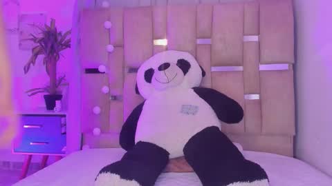 B L A C K  R O S E  online show from 7, 1, 2026