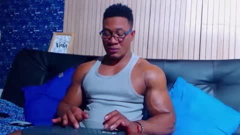 duglas online show from 4, 2, 2026