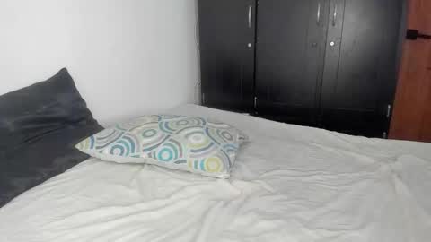 blackandwhite1_ online show from 22, 12, 2025