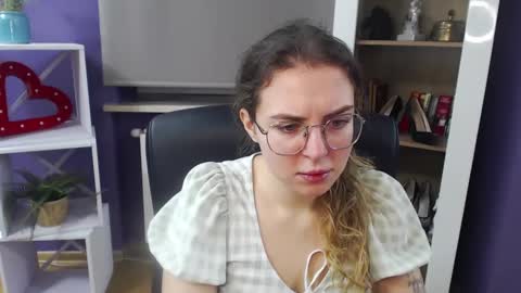 Snapshot of blackrosezoey chatting on 30, 1, 2025 Z O E Y online show from 30, 1, 2025