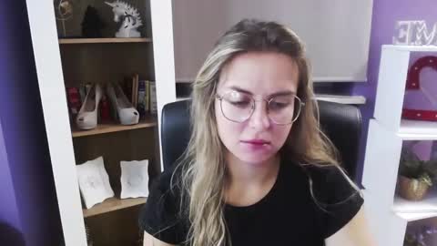 Snapshot of blackrosezoey chatting on 30, 9, 2025 Z O E Y online show from 30, 9, 2025