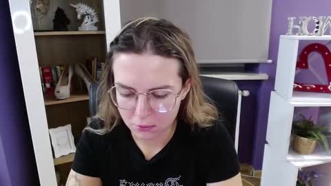 Snapshot of blackrosezoey chatting on 16, 10, 2025 Z O E Y online show from 16, 10, 2025