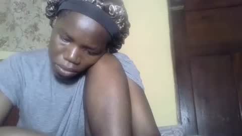 Snapshot of blacksexygal chatting on 4, 3, 2025 SARAH online show from 4, 3, 2025